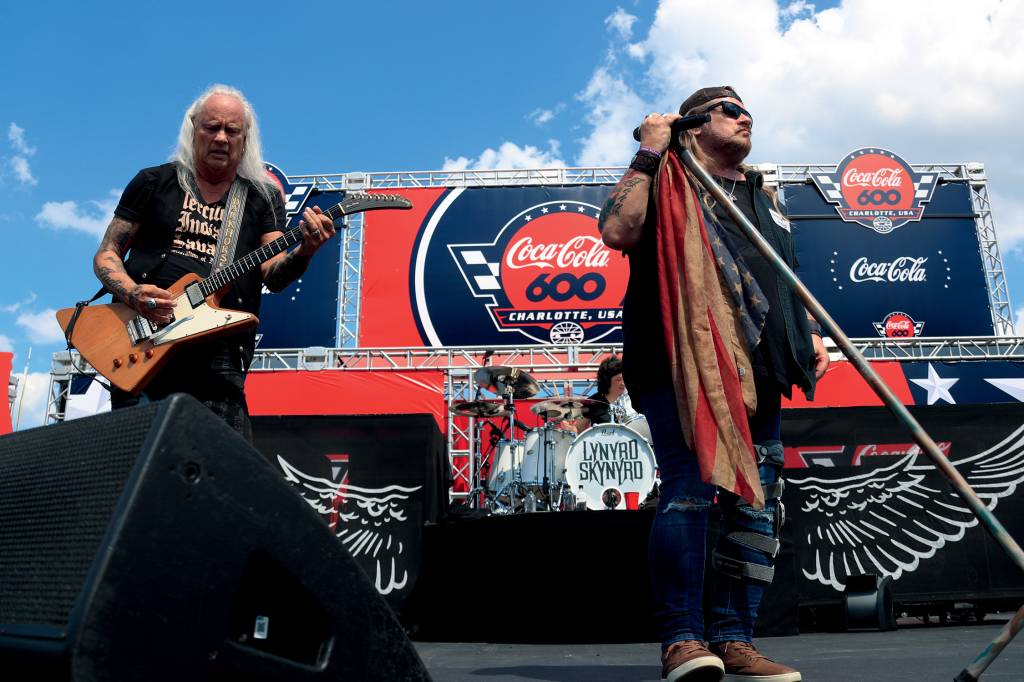 AUTO: MAY 29 NASCAR Cup Series Coca-Cola 600 SEM FIM - Lynyrd: acidente matou parte da banda em 1977, mas ela ainda resiste -