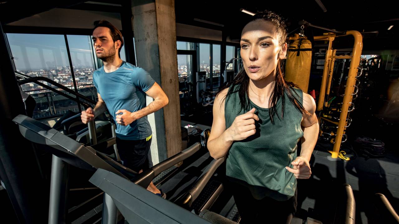 EFEITO - Na academia: uma das ações é promover a força muscular -