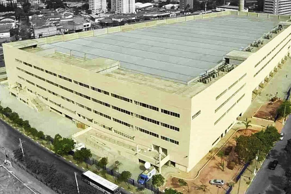 TEMPLO-IGREJA-MUNDIAL-SEDE-1.jpg PODER - Templo na Zona Sul de São Paulo: com capacidade para 20 000 pessoas -