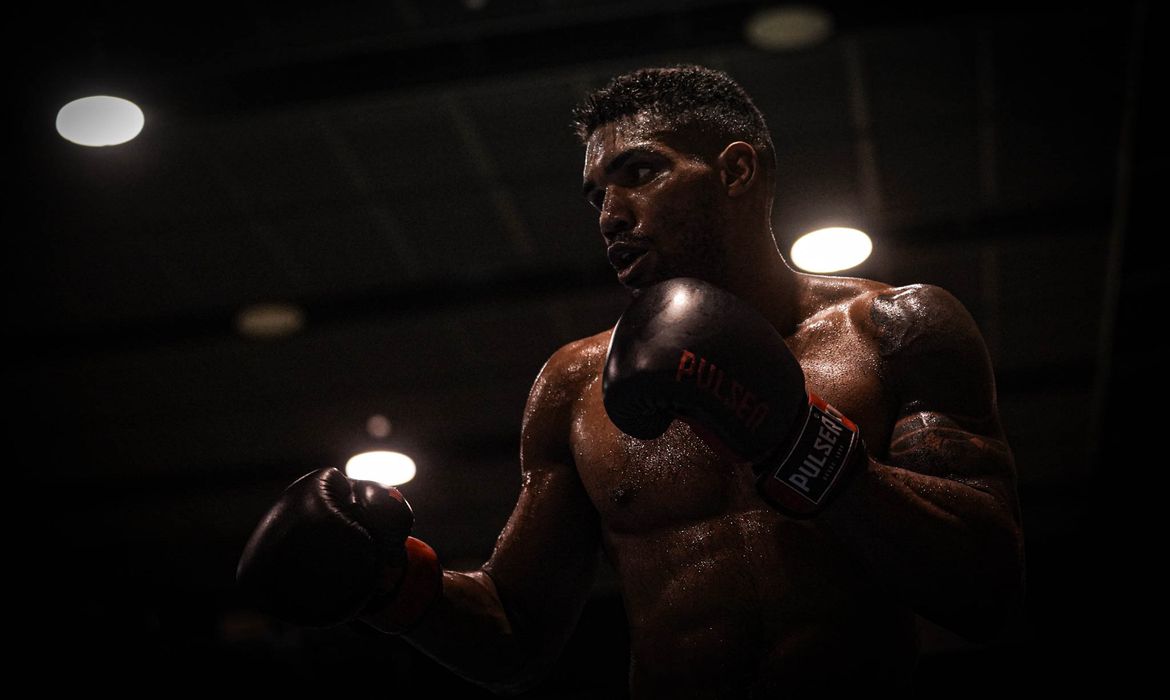 O boxeador Abner Teixeira