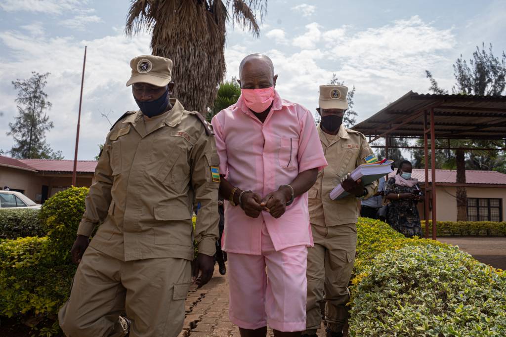 Condenado por terrorismo, herói de ‘Hotel Ruanda’ será libertado da prisão