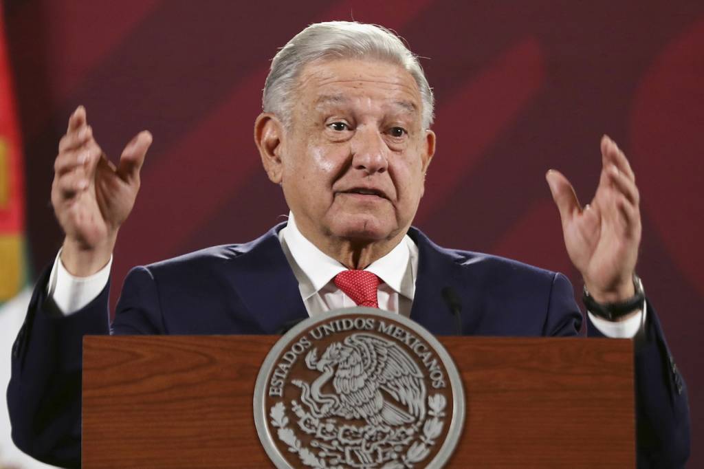 ANDRES-MANUEL-LOPEZ-OBRADOR-2023-0.jpg TOM POPULISTA - O presidente: contra os “velhos privilégios”