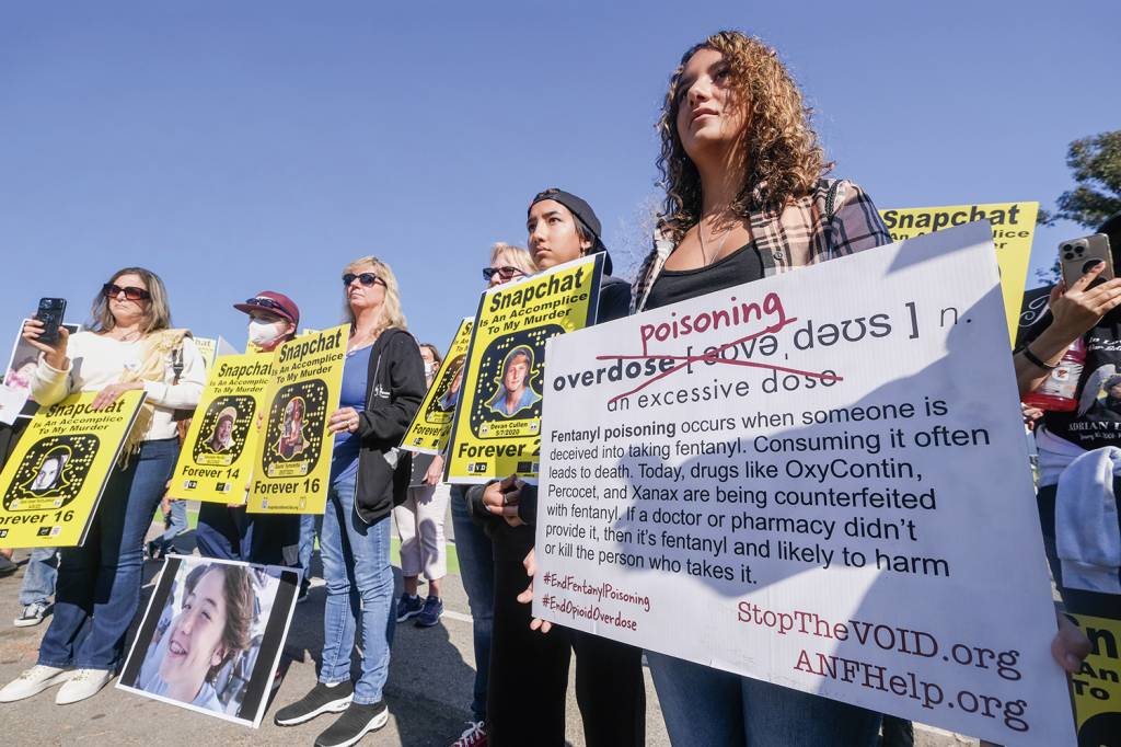 AP22021815134833.jpg REVOLTA - Protesto contra a venda do opioide: nos EUA, virou epidemia