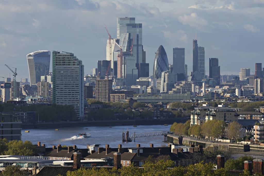 AP22308724043346.jpg LONDRES - Centro financeiro da cidade: as receitas das empresas aumentaram