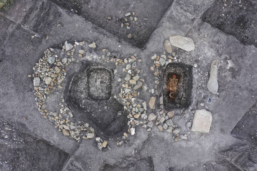 AP23062574774367—alta.jpg DESCOBERTA - Esqueleto em Malomirovo, na Bulgária: mudanças na ossatura