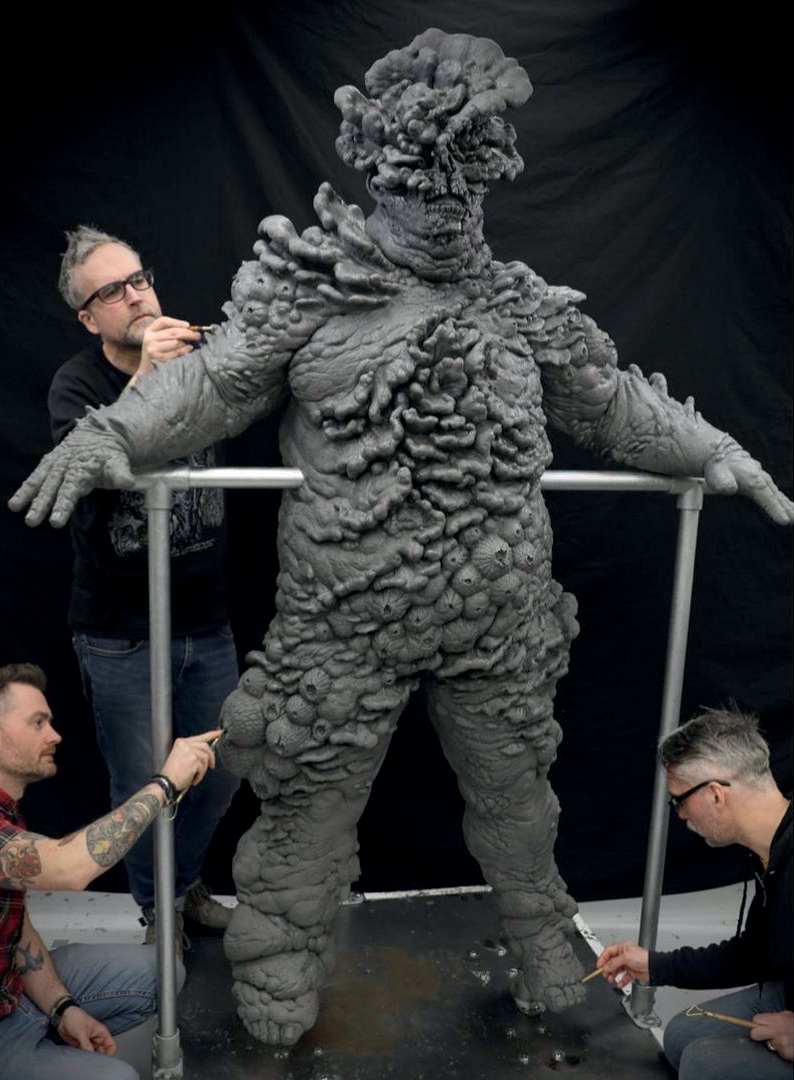 APOIO — EQUIPE BARRIE GOWER 2023 2 a.jpg BAIACU - O zumbi de The Last of Us: o traje custou 2,5 milhões de reais