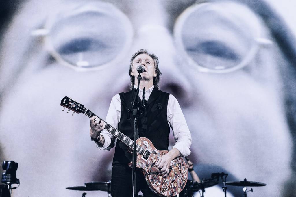 PAUL-NME-2022-01.jpg BEATLES - McCartney no dueto com Lennon: voz restaurada em alta fidelidade