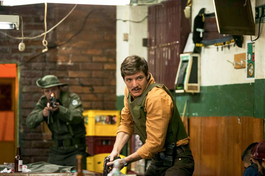 SERIE – NARCOS – PEDRO PASCAL e.JPG DURÃO - Em Narcos: brilho como policial no encalço do traficante Pablo Escobar
