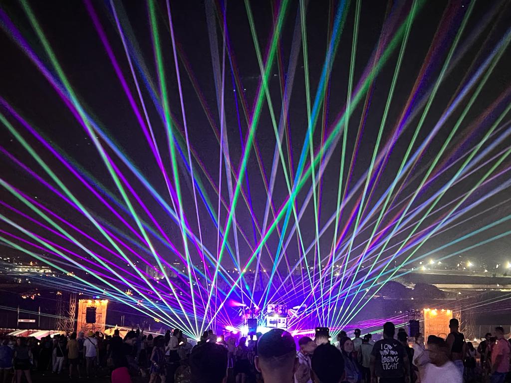 tamimpalalollapalooza Show do Tame Impala no Lollapalooza Brasil 2023 abusou dos efeitos de laser