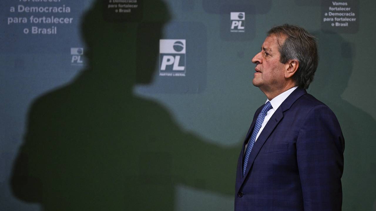DECISÃO - Valdemar Costa Neto: o cacique evitou uniões com outros partidos e enxerga “multiplicação” dos “centrões”