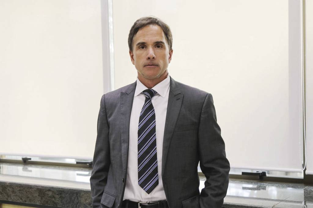 Novo juiz da Lava-Jato anula processo de Sergio Cabral julgado por Moro