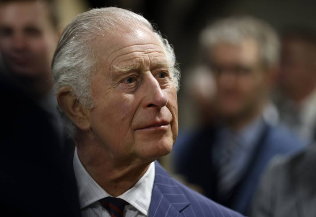 A fortuna de Charles III que ultrapassou riquezas da Rainha Elizabeth II