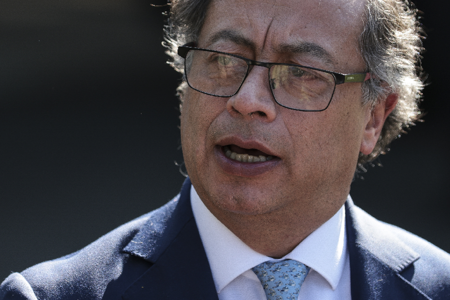 Colômbia acusa Trump de cometer ‘execuções’ em ataques a barcos no Caribe e Pacífico