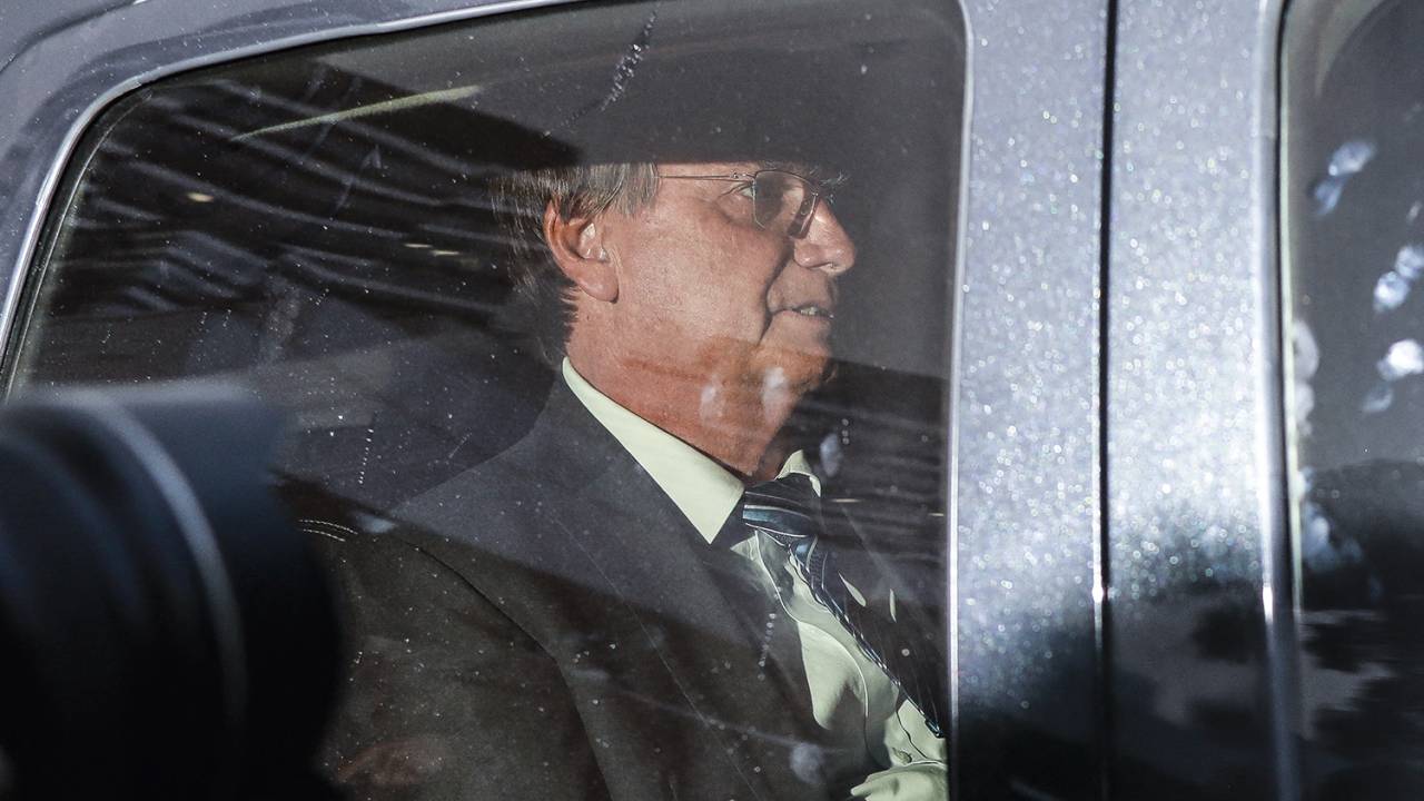ROLO DAS ARÁBIAS - Bolsonaro: depoimento à PF sobre presentes milionários
