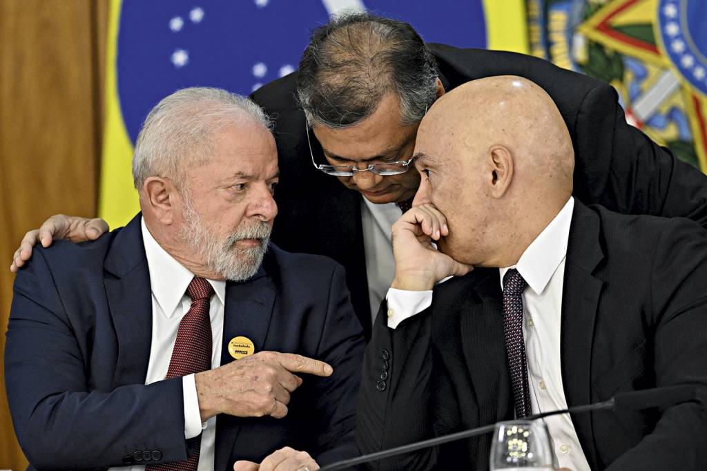 LULA-FLAVIO-DINO-ALEXANDRE-MORAES-2023-93.jpg CONTRAGOLPE - Lula, Flávio Dino e Moraes: ataque à democracia gerou resposta firme e uníssona das autoridades