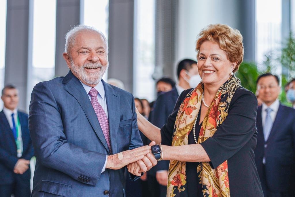 Para acomodar Centrão, Lula pode atingir recorde de ministérios de Dilma