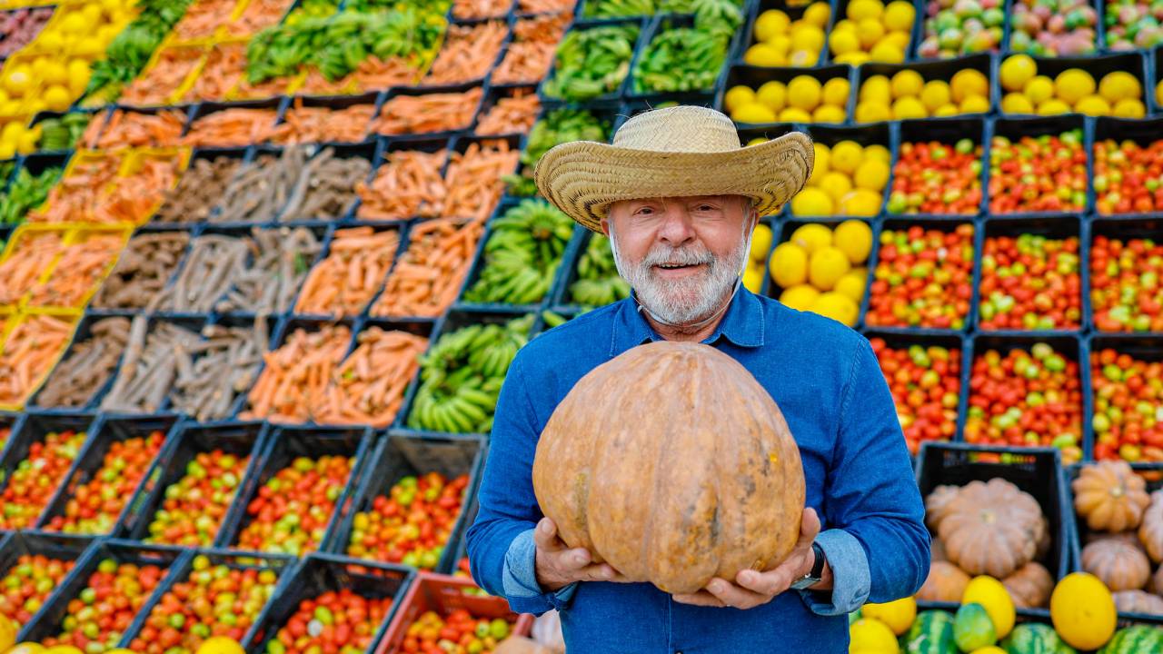 O presidente Lula, durante lançamento de programa de alimentos em Recife, onde seu governo é aprovado por 62,6% dos eleitores