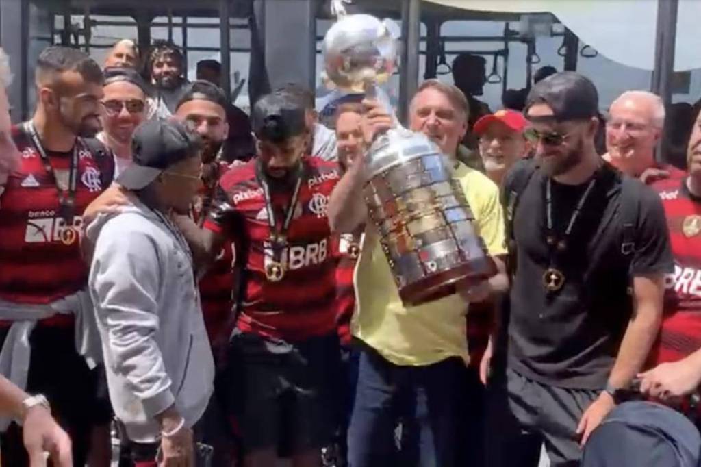 Bolsonaro e a dívida do Flamengo com o Brasil