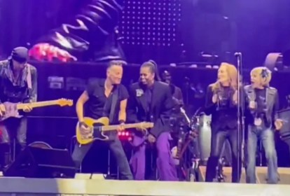 Michelle Obama canta com Bruce Springsteen em Barcelona, na Espanha