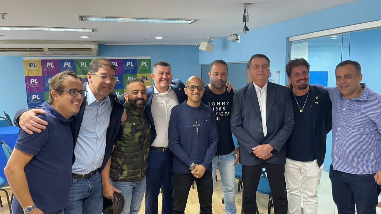Ex-presidente Bolsonaro, na sede do PL carioca: prioridade é vencer o prefeito Eduardo Paes nas próximas eleições
