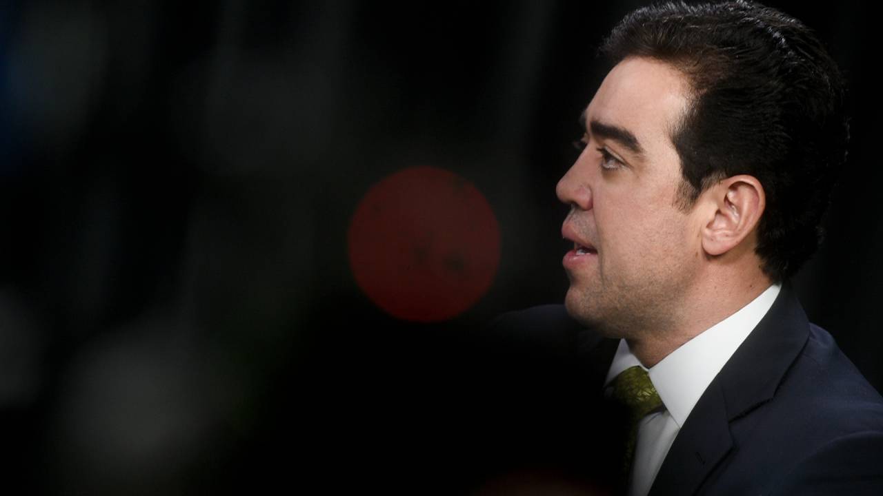 O presidente do Tribunal de Contas da União, Bruno Dantas, durante a gravação do programa Amarelas On Air, de Veja