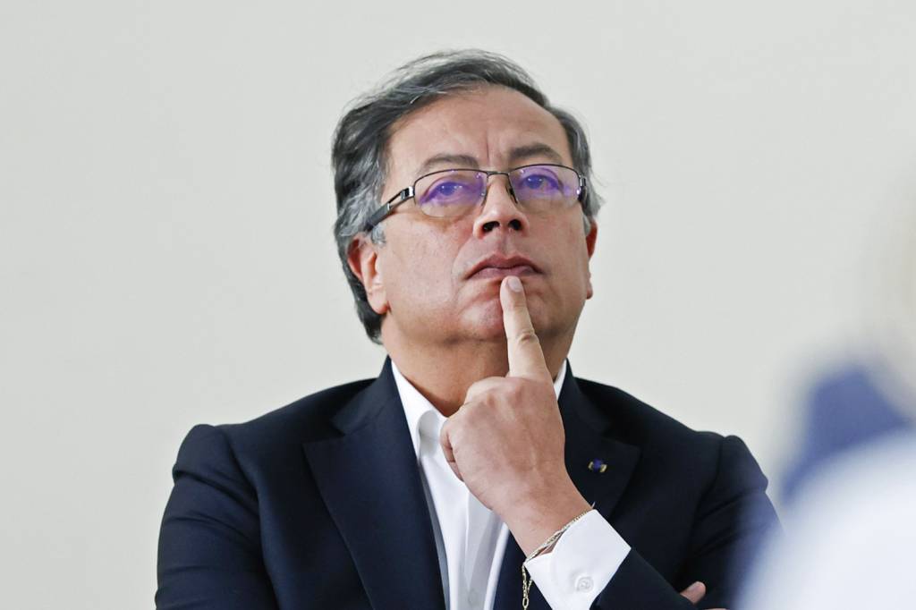 GUSTAVO-PETRO-COLOMBIA-2023-023.jpg REFLETIR É PRECISO - Petro: coalizão desfeita e sete ministros demitidos