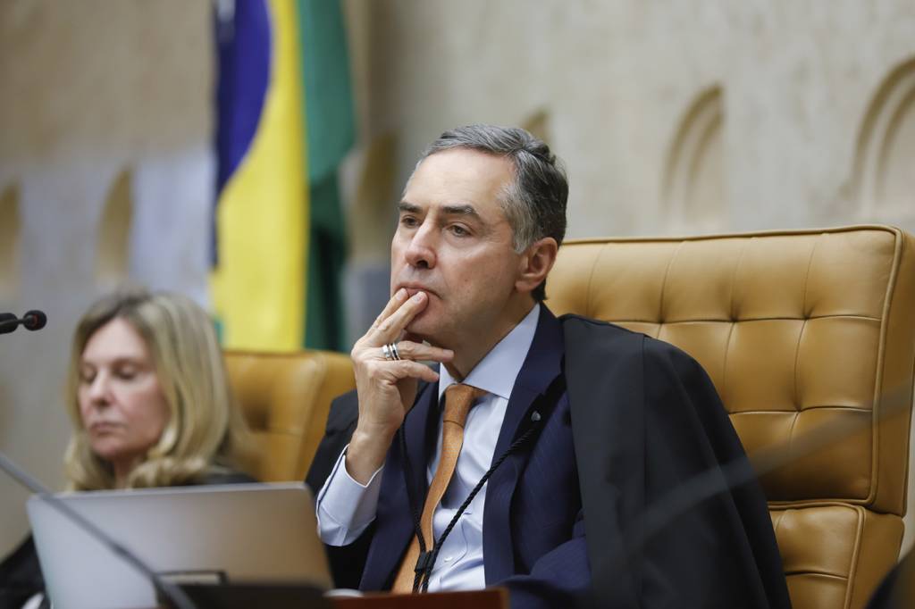 Barroso explica fala sobre bolsonarismo na UNE