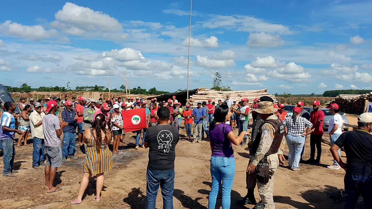ALVO - Invasões: o MST entra na linha de tiro dos parlamentares de oposição