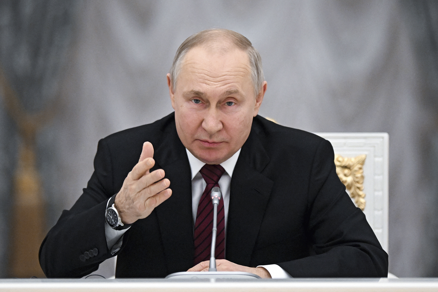 ANFITRI&Atilde;O -&ensp;Putin: espa&ccedil;o na agenda para receber o enviado brasileiro