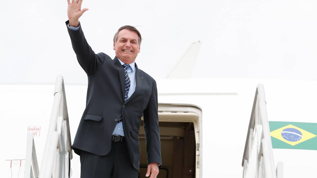 Ex-presidente: explicações sobre viagem solicitadas à Casa Civil
