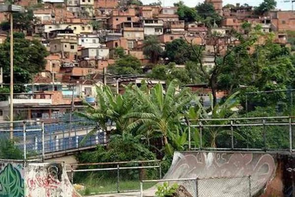 Menino de 11 anos é baleado em operação no Rio