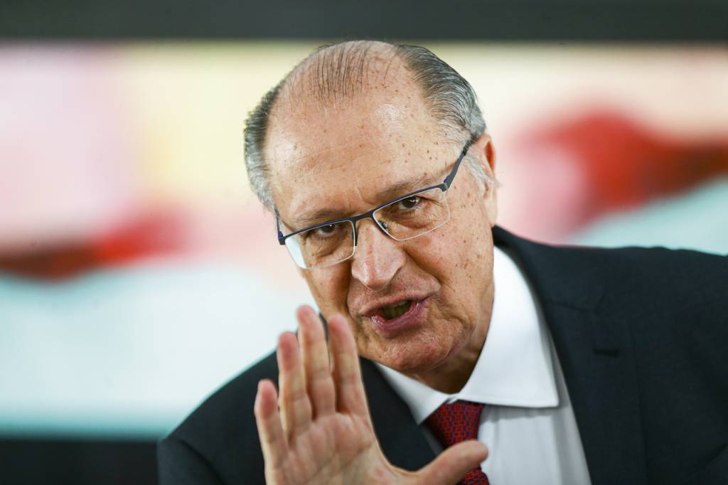 ABRE-GERALDO-ALCKMIN-2023-5-b.jpg LEALDADE - Alckmin: o vice não descarta a hipótese de concorrer em 2026 desde que tenha o aval do chefe