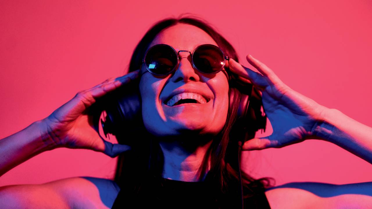 QUE VIAGEM - Som binaural: a técnica “engana” o cérebro e é usada em meditações