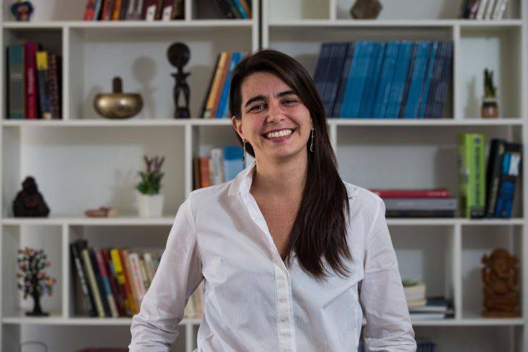 Economista critica variação nos valores do Bolsa Família e Auxílio Brasil