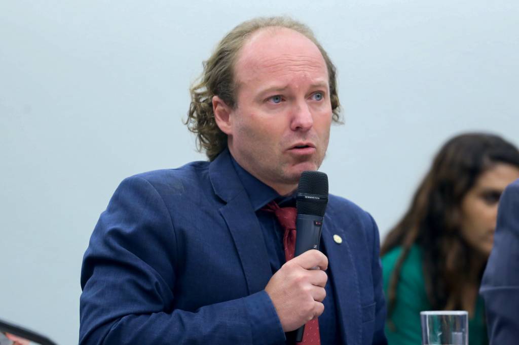 RODRIGO AGOSTINHO-IBAMA-COMISSAO MEIO AMBIENTE-CAMARA DEPUTADOS-2023-02.jpg ALVO - Agostinho: “Entendo a pressão, mas não posso me pautar por isso”