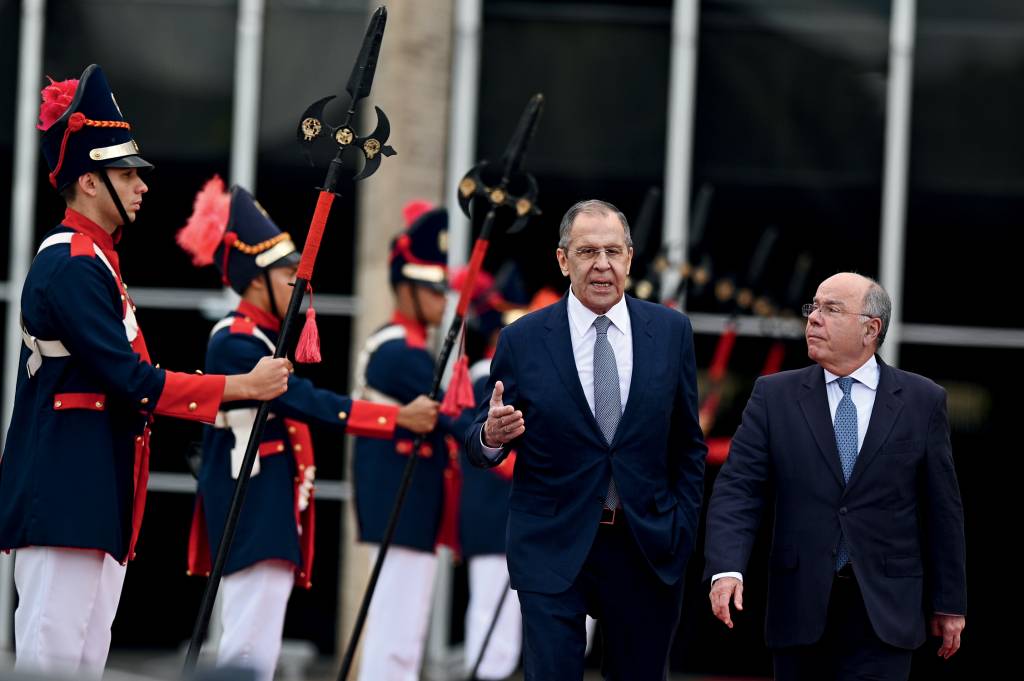 Lavrov: Rusia quiere una solución para el conflicto, pero Occidente no ayuda PEGOU MAL - Sergey Lavrov em Brasília: o chanceler russo não costuma fazer visitas oficiais a países democráticos