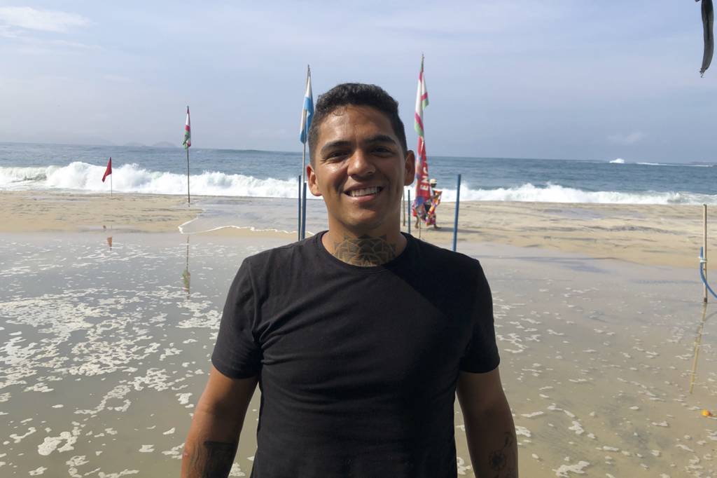 javier2.jpeg DAQUI NÃO SAIO - Javier Zalbide, 29 anos: da Patagônia à orla carioca