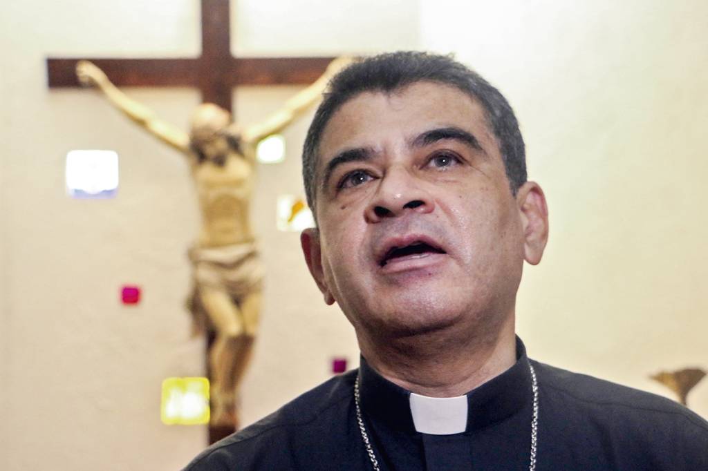 000_32AM9JU.jpg DESAFIO - Bispo Álvarez: condenado, ele se recusa a deixar a Nicarágua