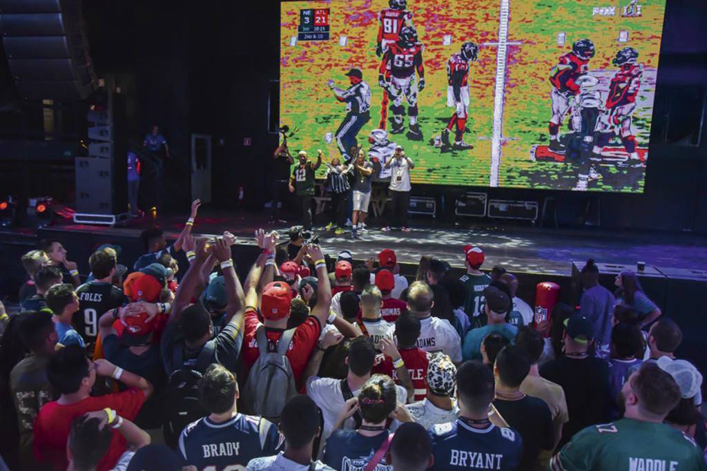 12-de-fevereiro-NFL-em-brasa-F2-508.jpg CONCENTRAÇÃO - NFL in Brasa: 7 000 fãs reunidos para ver o Super Bowl