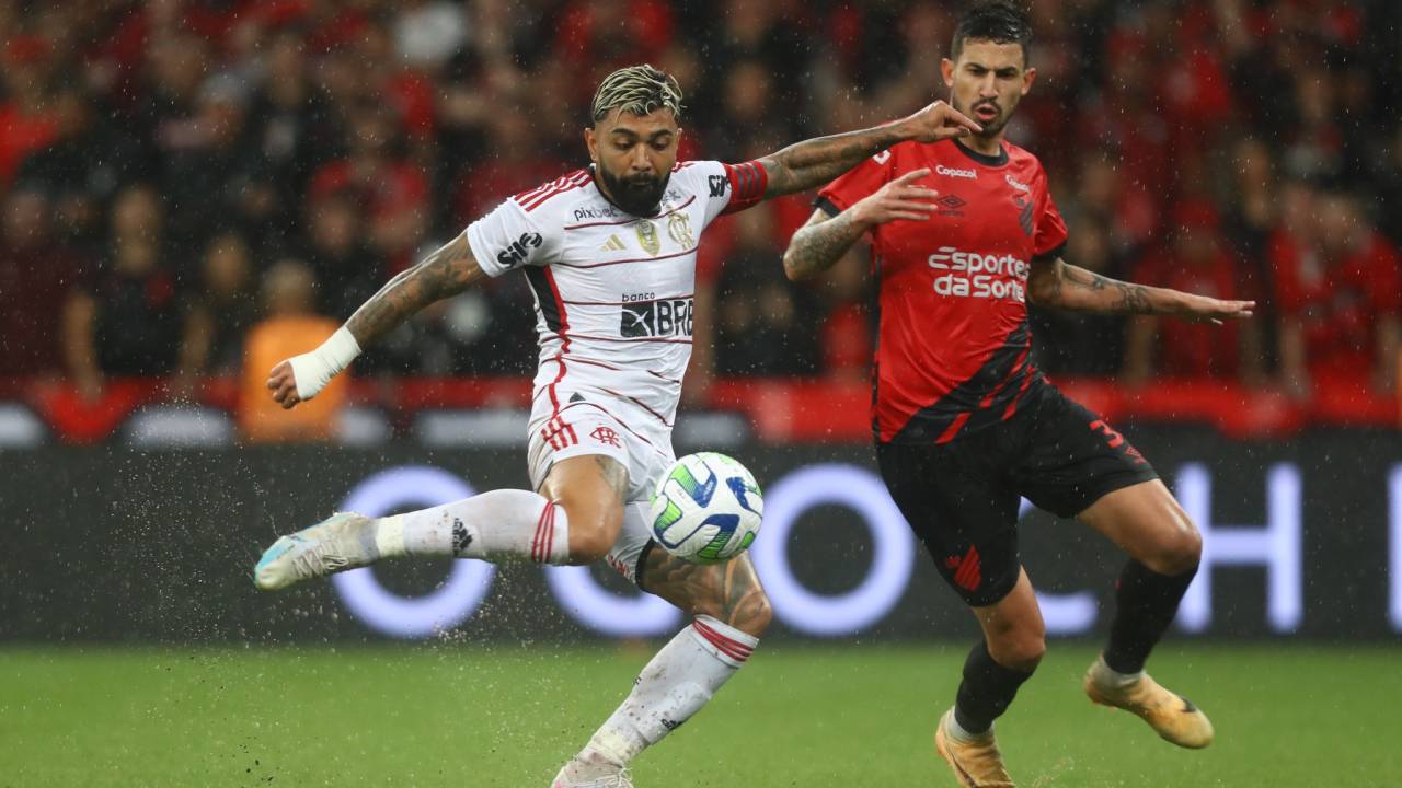 Gabigol voltou ao time e marcou o gol que sacramentou a vitória e garantiu o Flamengo em mais uma semifinal da Copa do Brasil -