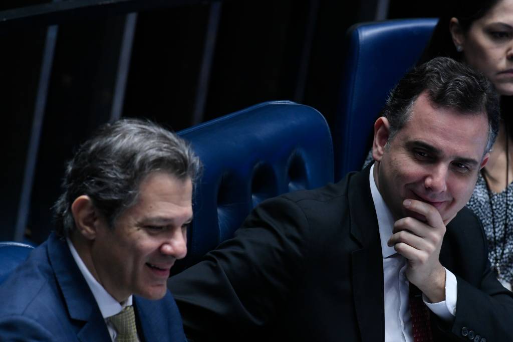 Embate sobre a MP da reoneração e a punição dada a militares