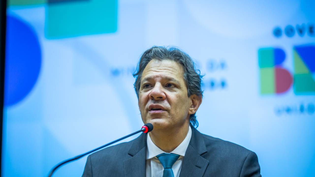 O ministro da Fazenda, Fernando Haddad, em coletiva de imprensa sobre o programa Desenrola