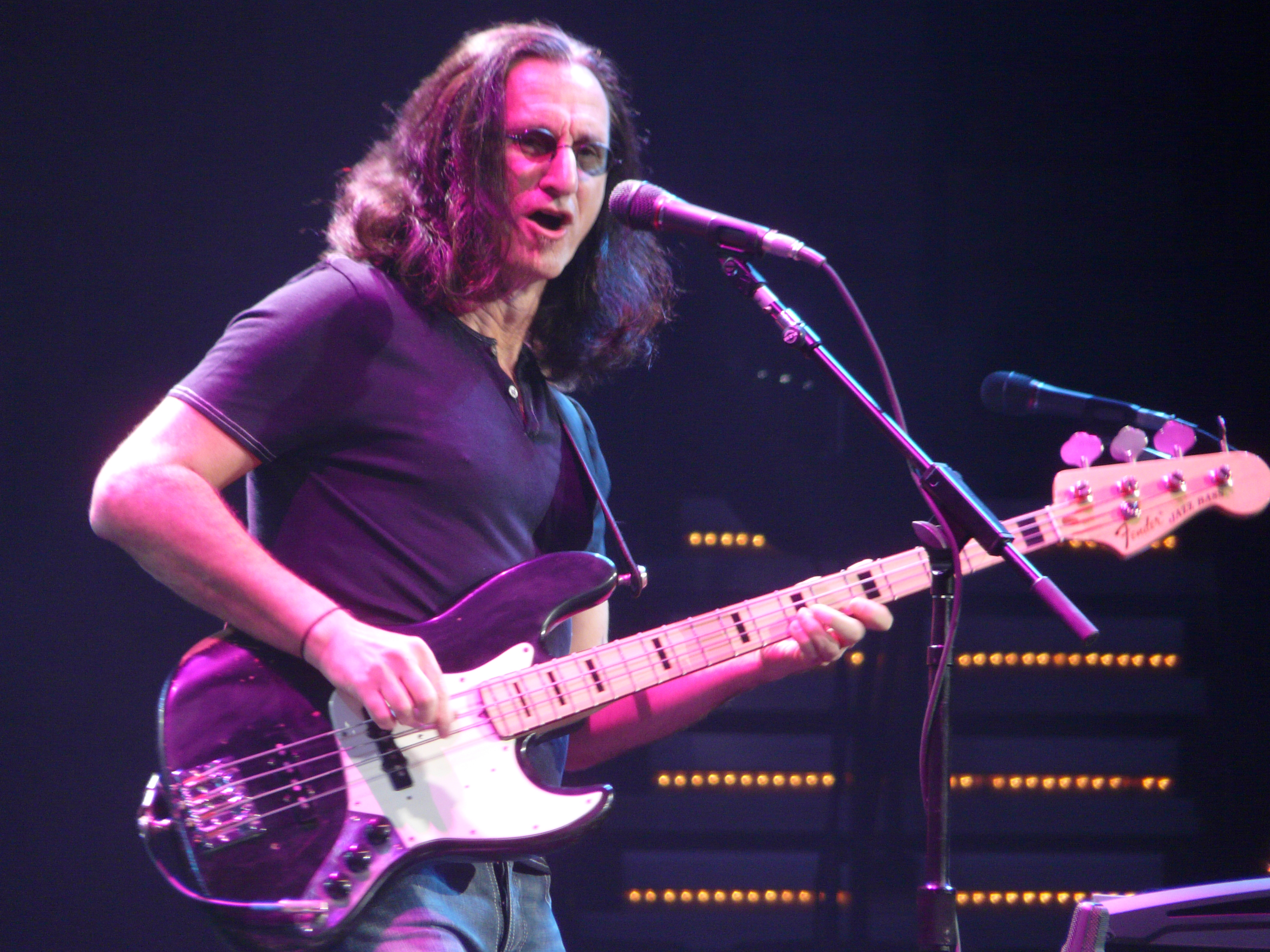 Rush se apresenta pela primeira vez com novo baterista; confira vídeo