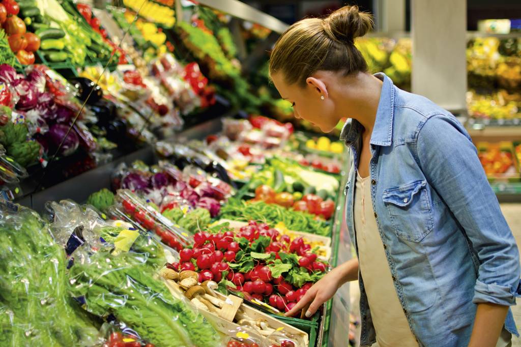 GettyImages-171584149.jpg ESCOLHAS - Frutas e hortaliças: alimentos saudáveis também ajudam a impedir o entupimento de veias