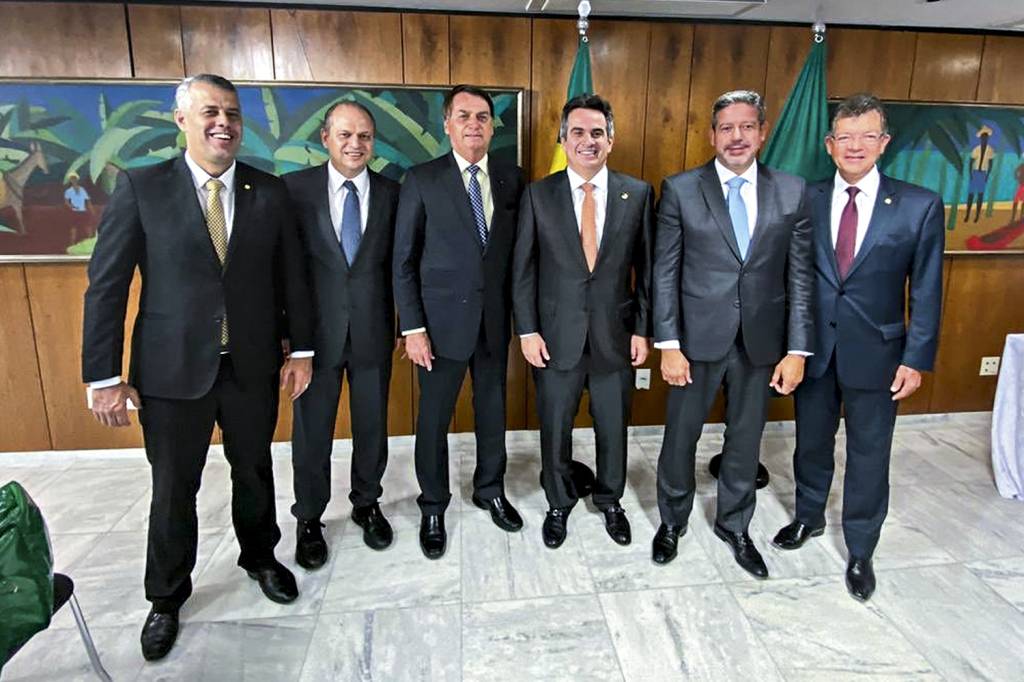 JAIR-BOLSONARO—CENTRAO-2020-8-a.jpg PRAGMATISMO - Bolsonaro e o Centrão: críticas à “velha política” duraram apenas alguns meses