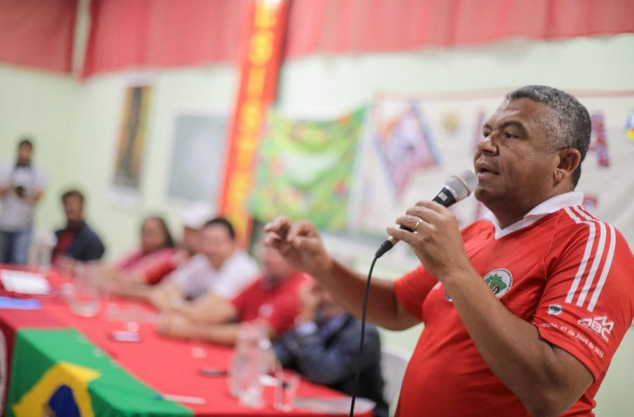 Deputados do MST reagem ao agro e propõem cadastro nacional de grileiros