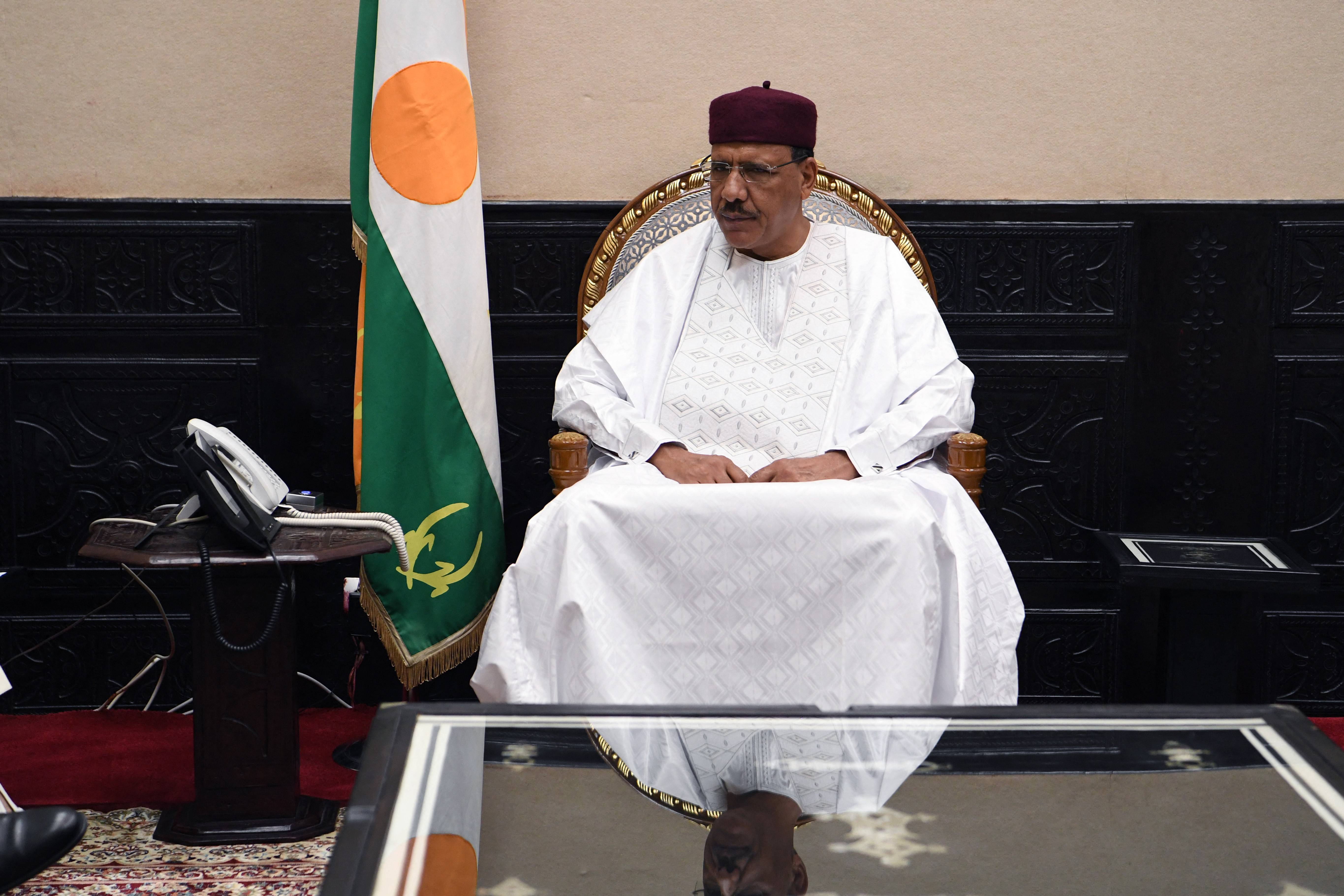 Presidente do Níger pede ajuda aos EUA após golpe: ‘País está sob ataque’