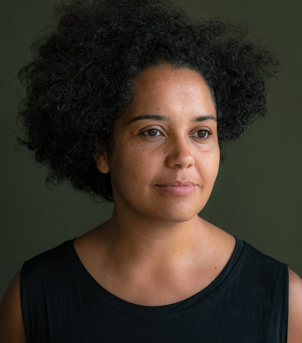 Bianca Santana reflete sobre o racismo que (ainda) adoece e mata no Brasil
