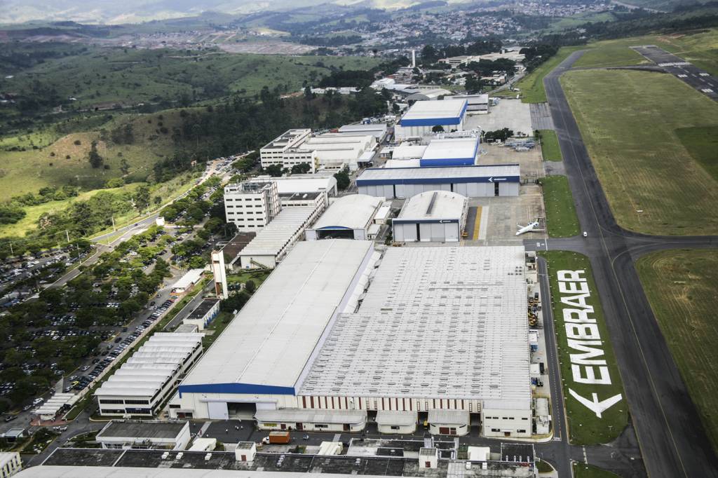 EMBRAER—FABRICA-a.JPG PARCERIA - Embraer: empresa se uniu à Raízen para criar projetos na área