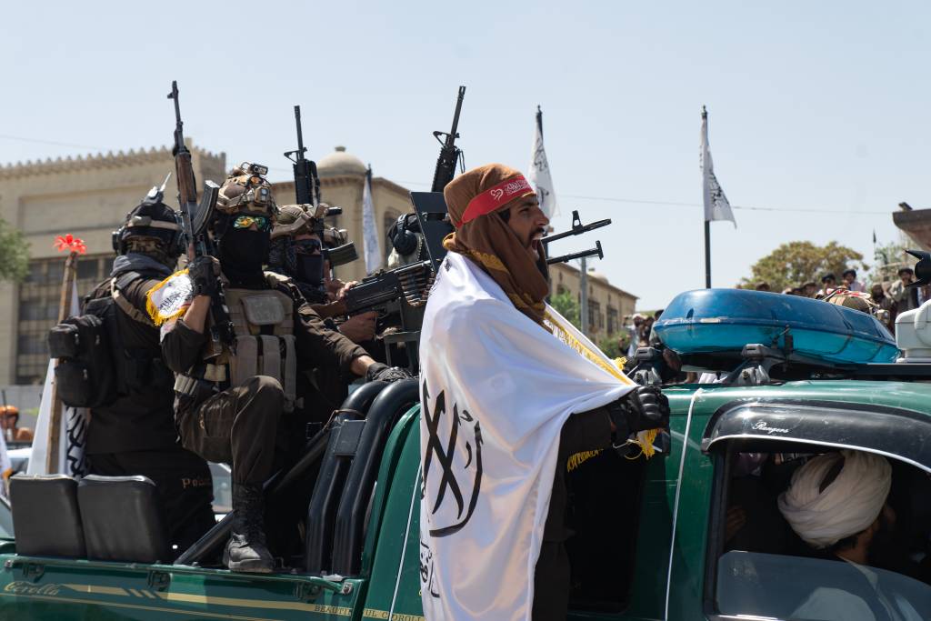 Rússia se torna o primeiro país a reconhecer governo do Talibã no Afeganistão